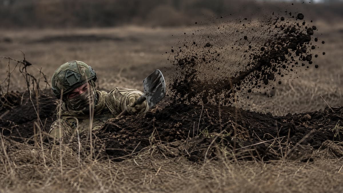 Як правильно рити окоп під вогнем